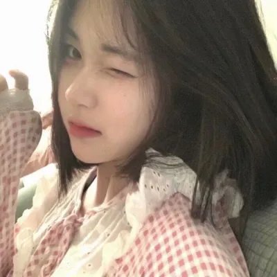 我想变成鸟，所以跳起来